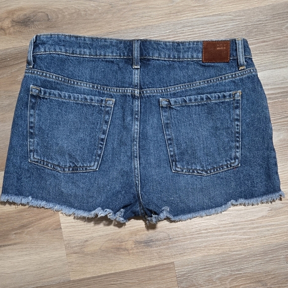 Roxy Swell Summer Beach Distressed Denim Jean Shorts Size 31 - Picture 4 of 13